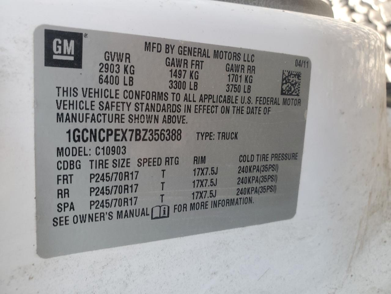 2011 Chevrolet Silverado - Image 12