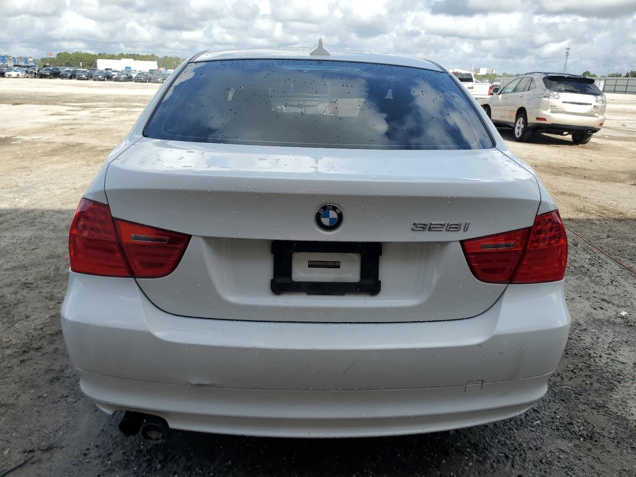 2010 BMW 328 I VIN: WBAPH7G50ANM52713 Lot: 79937284