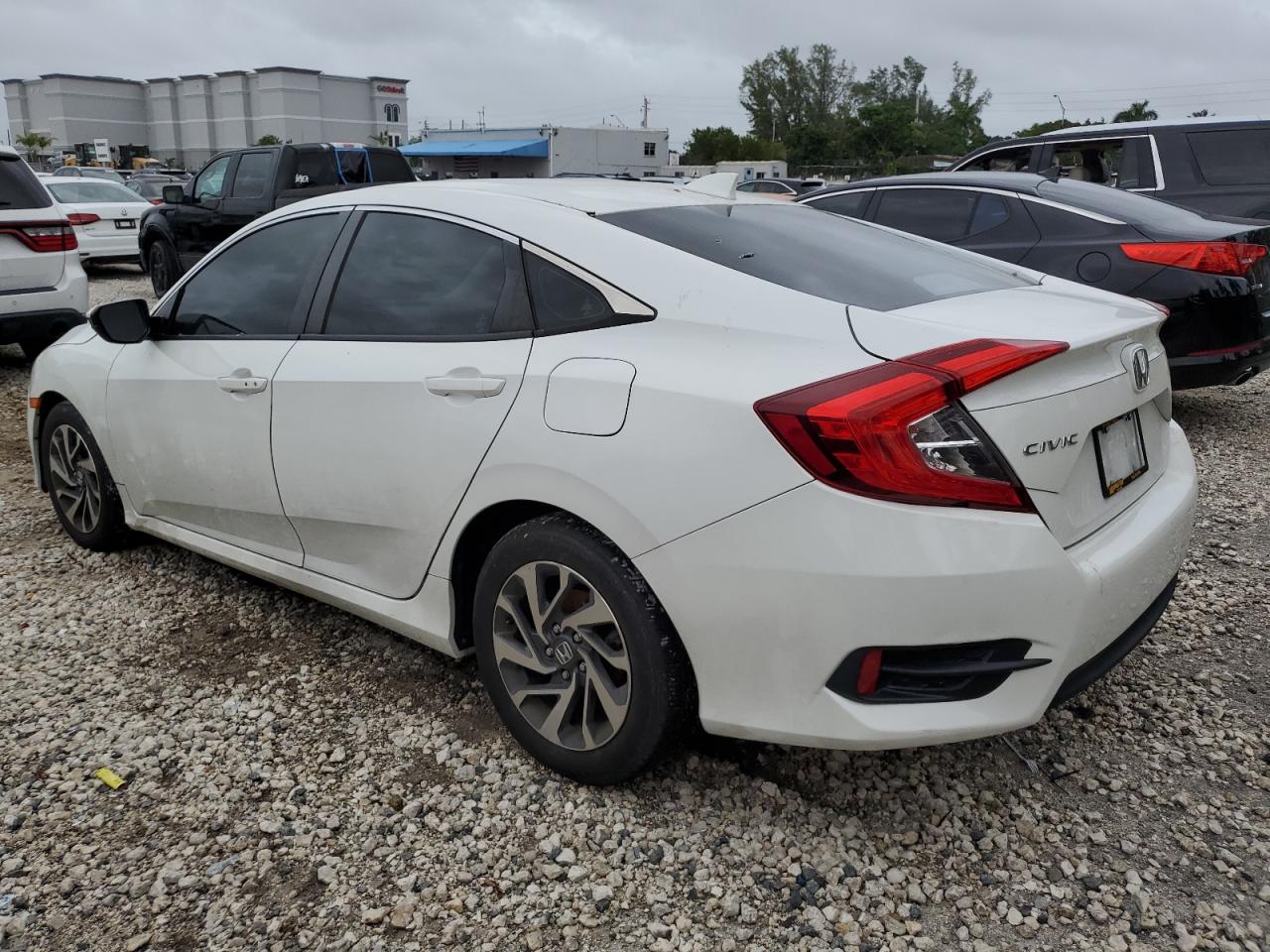 2HGFC2F75JH547359 2018 HONDA CIVIC - Image 2