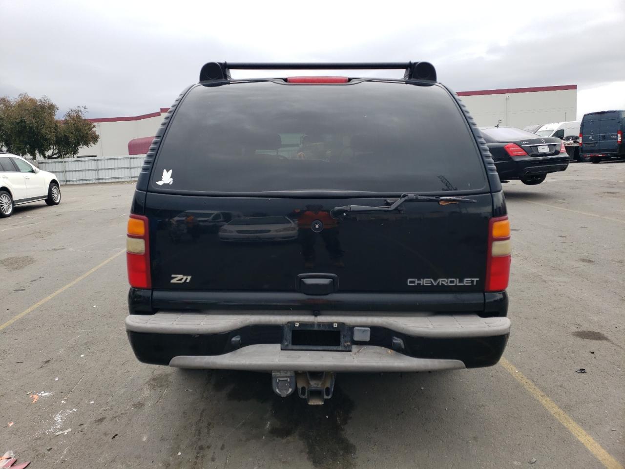 2001 Chevrolet Suburban - Image 6