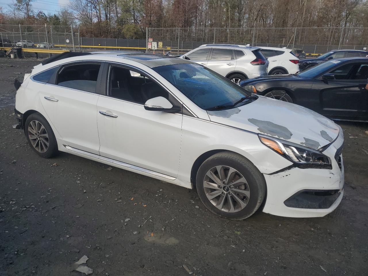 2016 Hyundai Sonata - Image 4