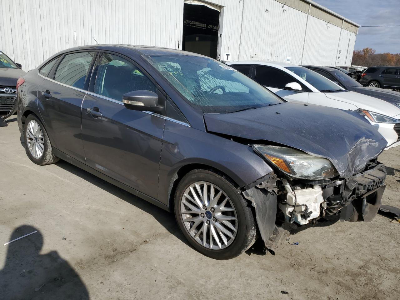 VIN 1FADP3J24EL222423 2014 FORD FOCUS no.4