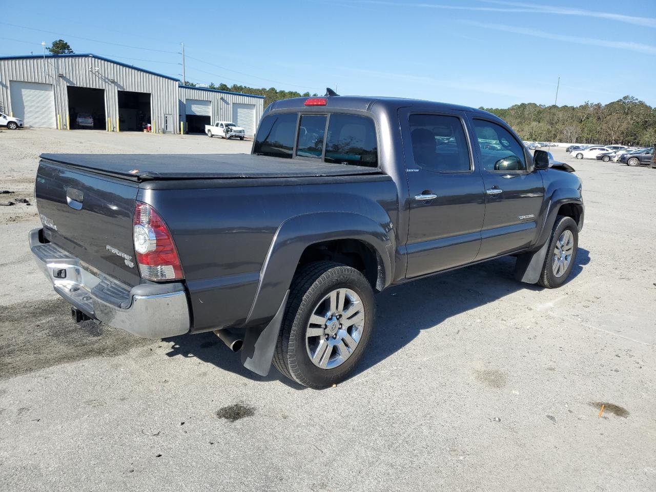 2013 Toyota Tacoma - Image 3
