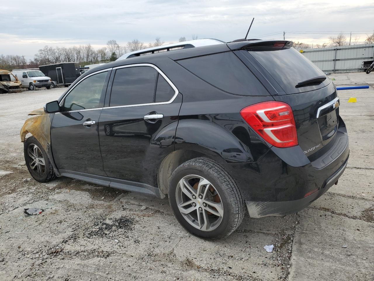 2017 Chevrolet Equinox - Image 2