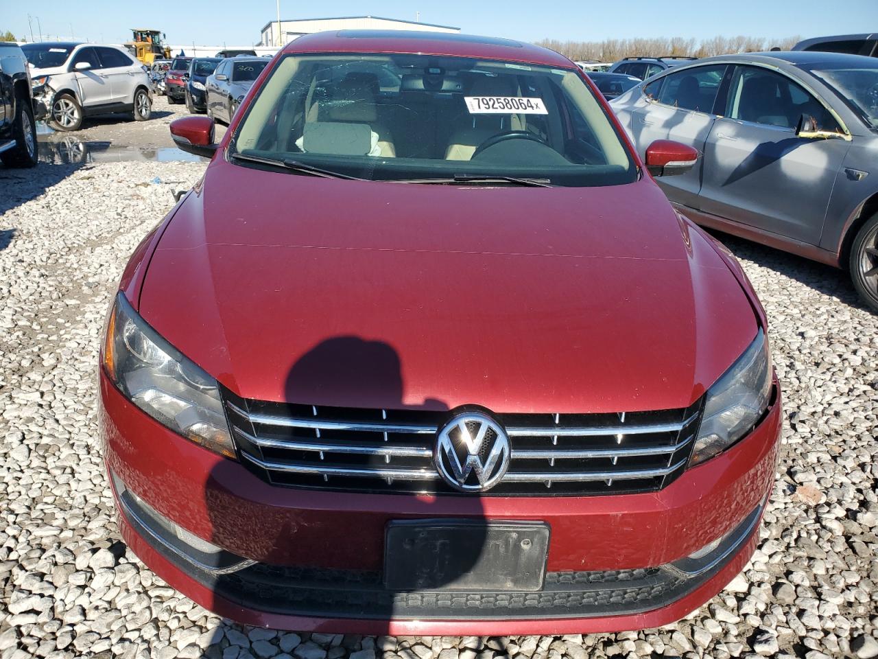 VIN 1VWCV7A3XFC044348 2015 VOLKSWAGEN PASSAT no.5