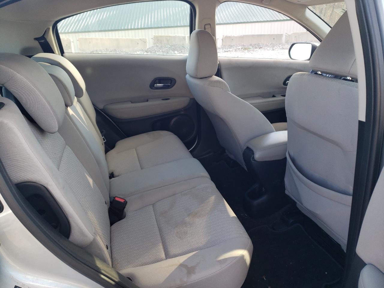 2017 Honda HR-V - Image 11