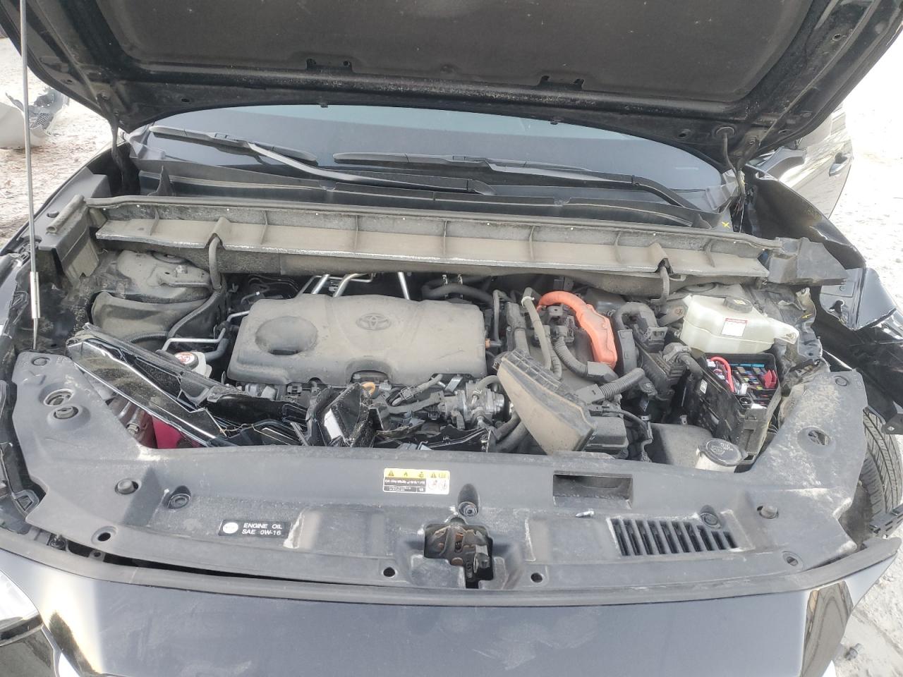 2022 Toyota Highlander - Image 12