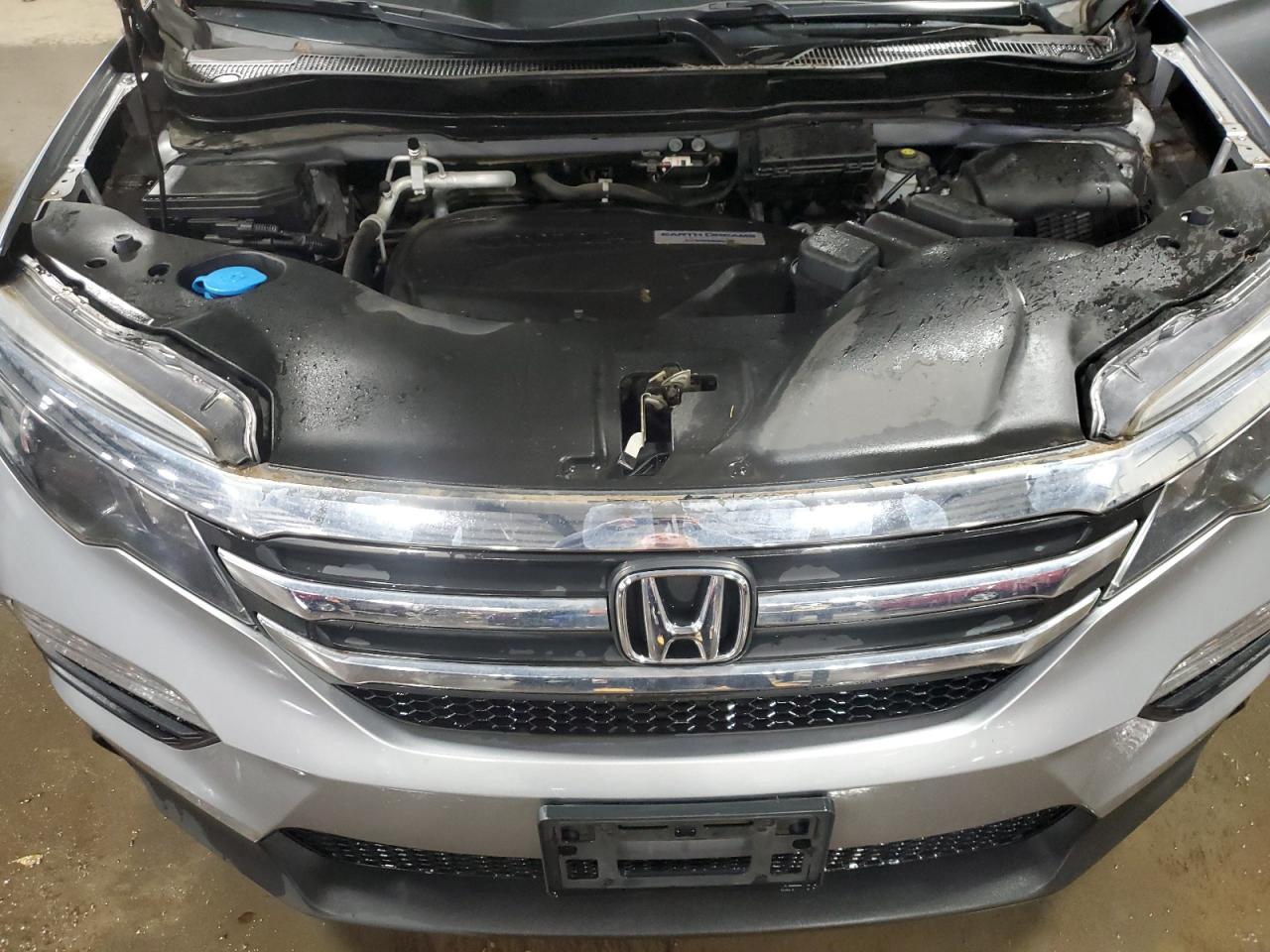 2018 Honda Pilot - Image 13