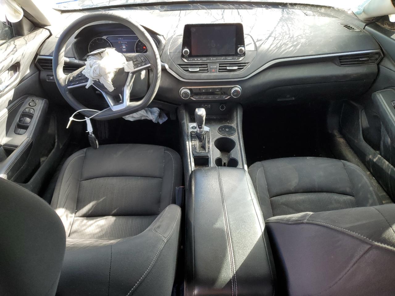 2020 Nissan Altima - Image 8