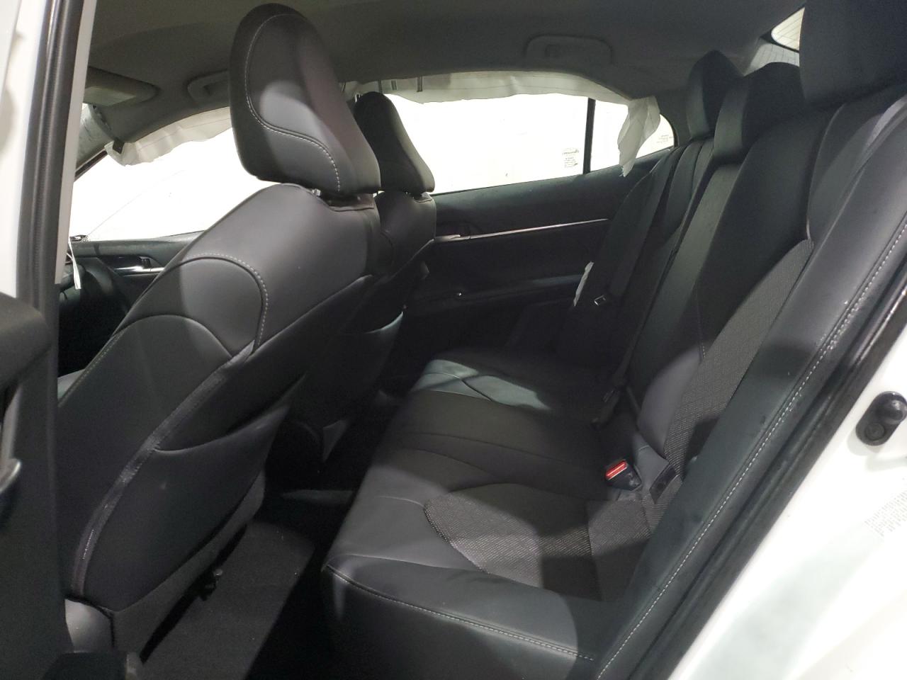 2019 Toyota Camry - Image 10