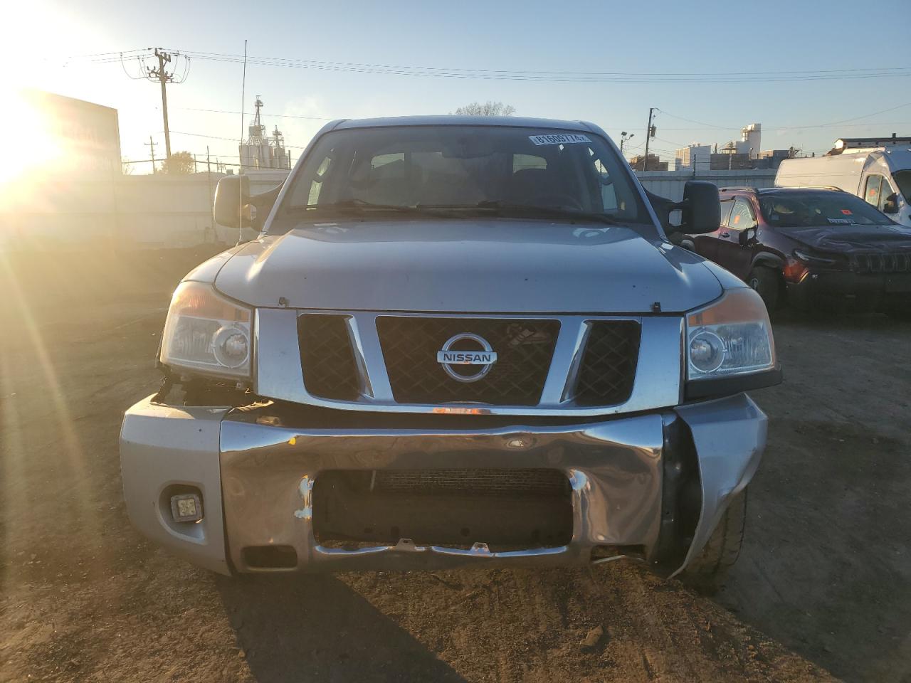 2010 Nissan Titan - Image 5