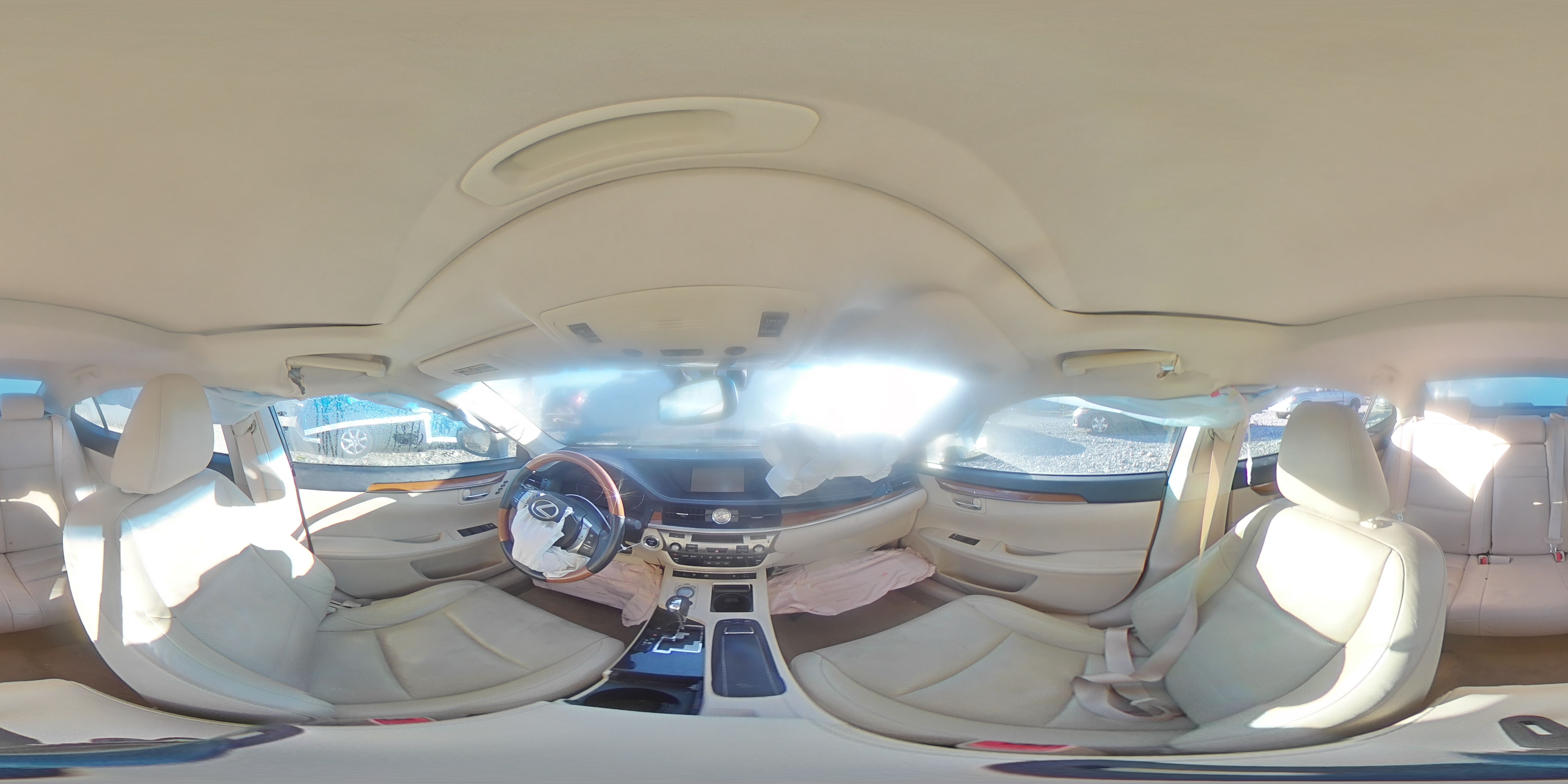 2014 Lexus ES - Image 15