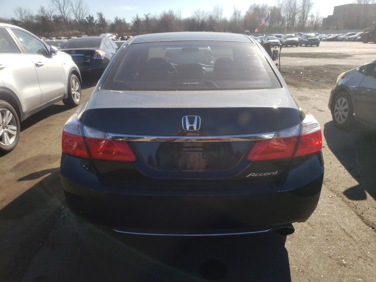 VIN 1HGCR2F30DA270590 2013 HONDA ACCORD no.6