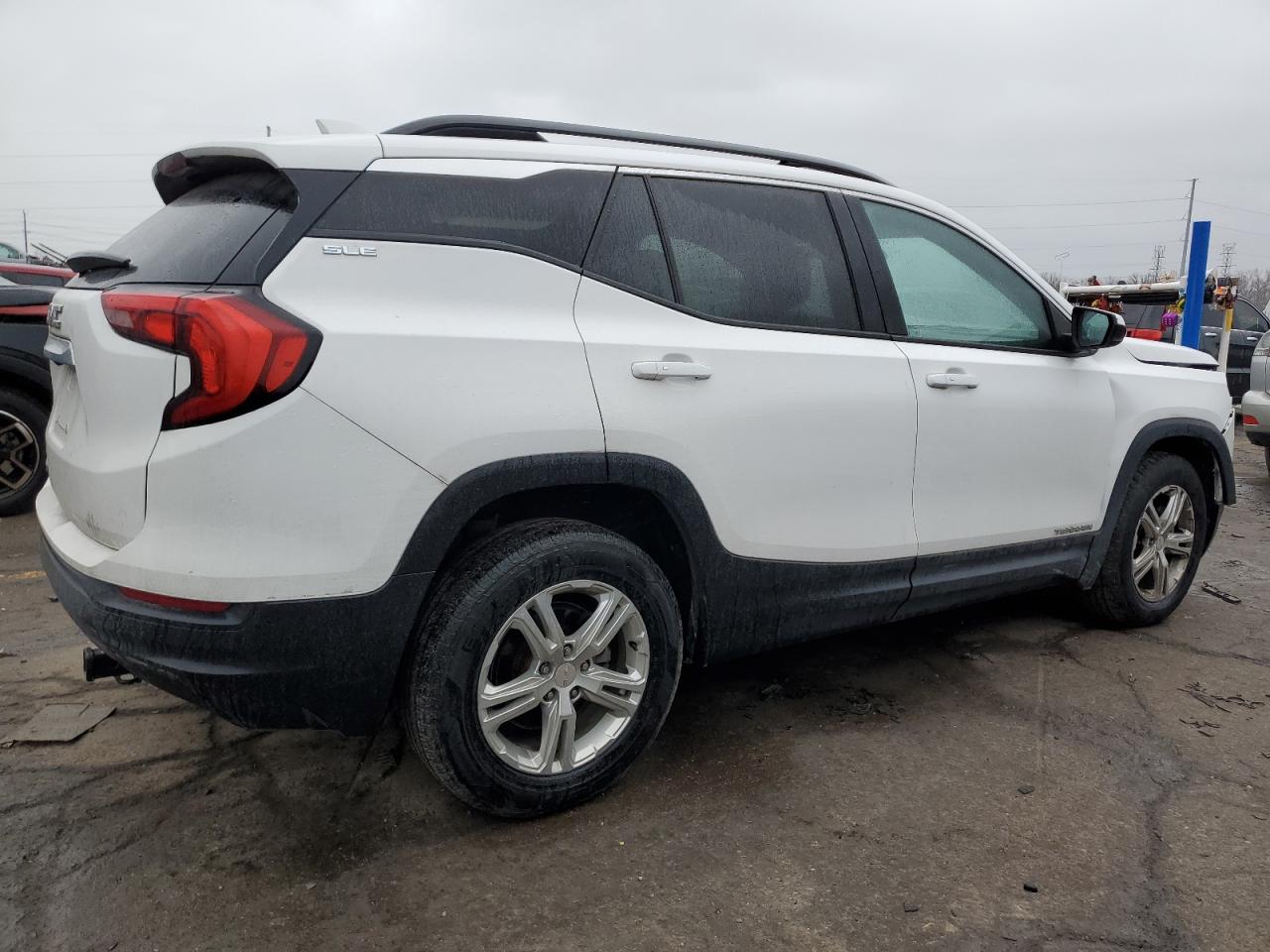 2018 GMC Terrain - Image 3