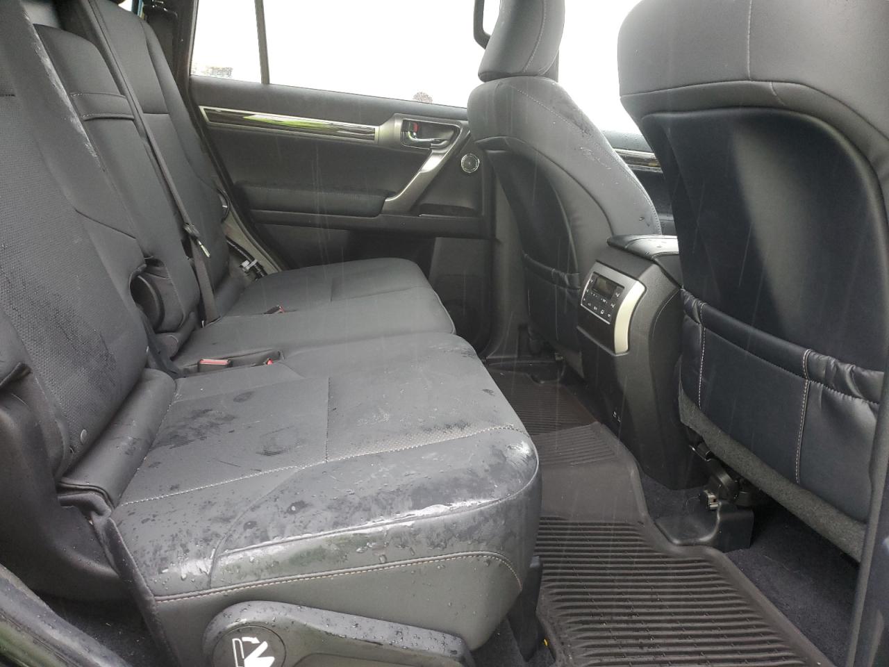 2023 Lexus GX - Image 10