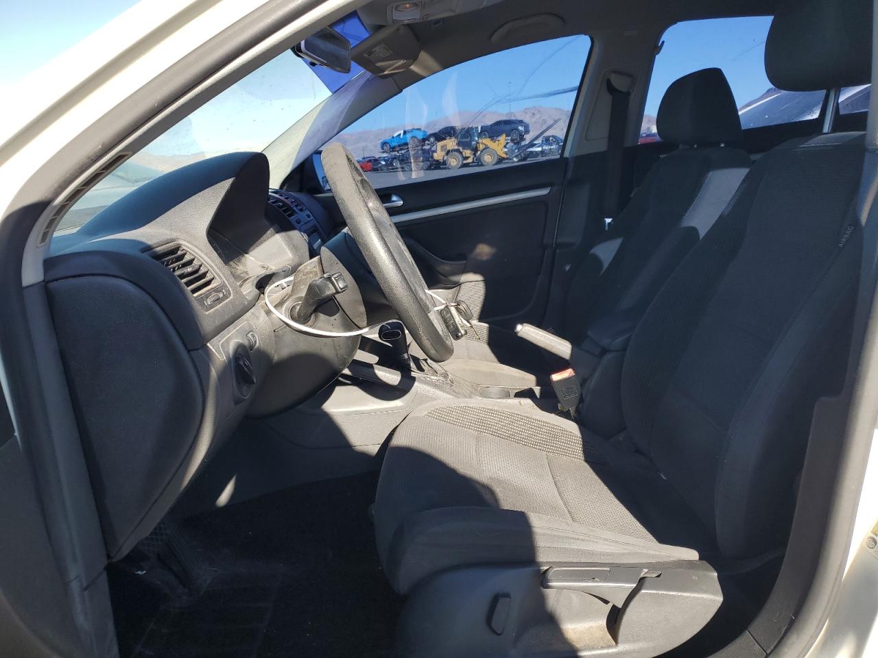 2008 Volkswagen Jetta S VIN: 3VWJZ71K88M123697 Lot: 80261264