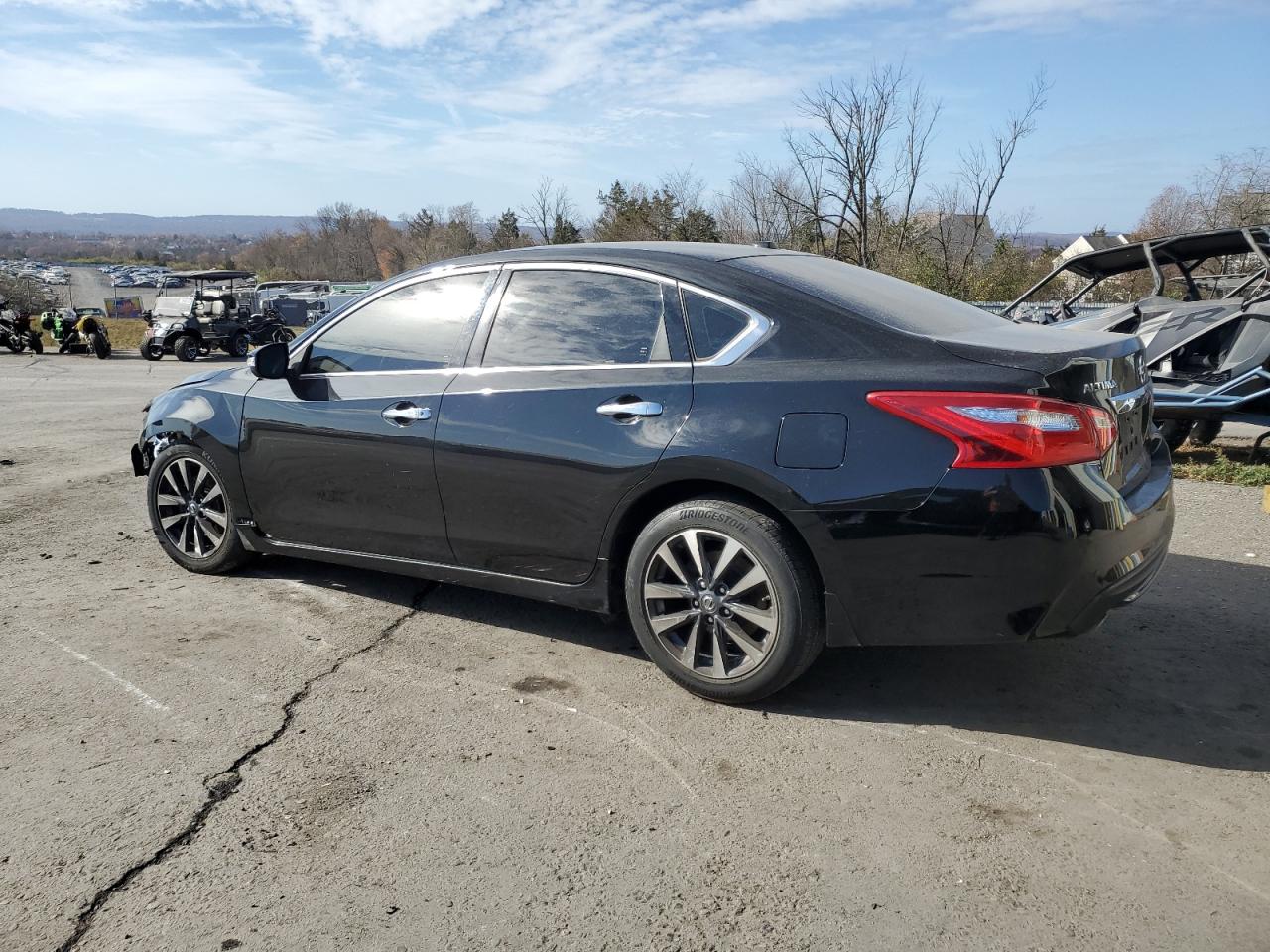 2016 Nissan Altima - Image 2