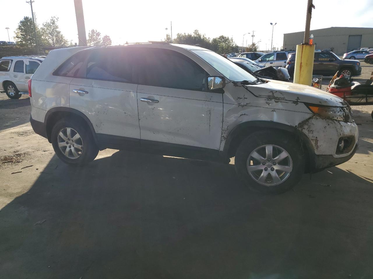 VIN 5XYKT4A6XDG422528 2013 KIA SORENTO no.4