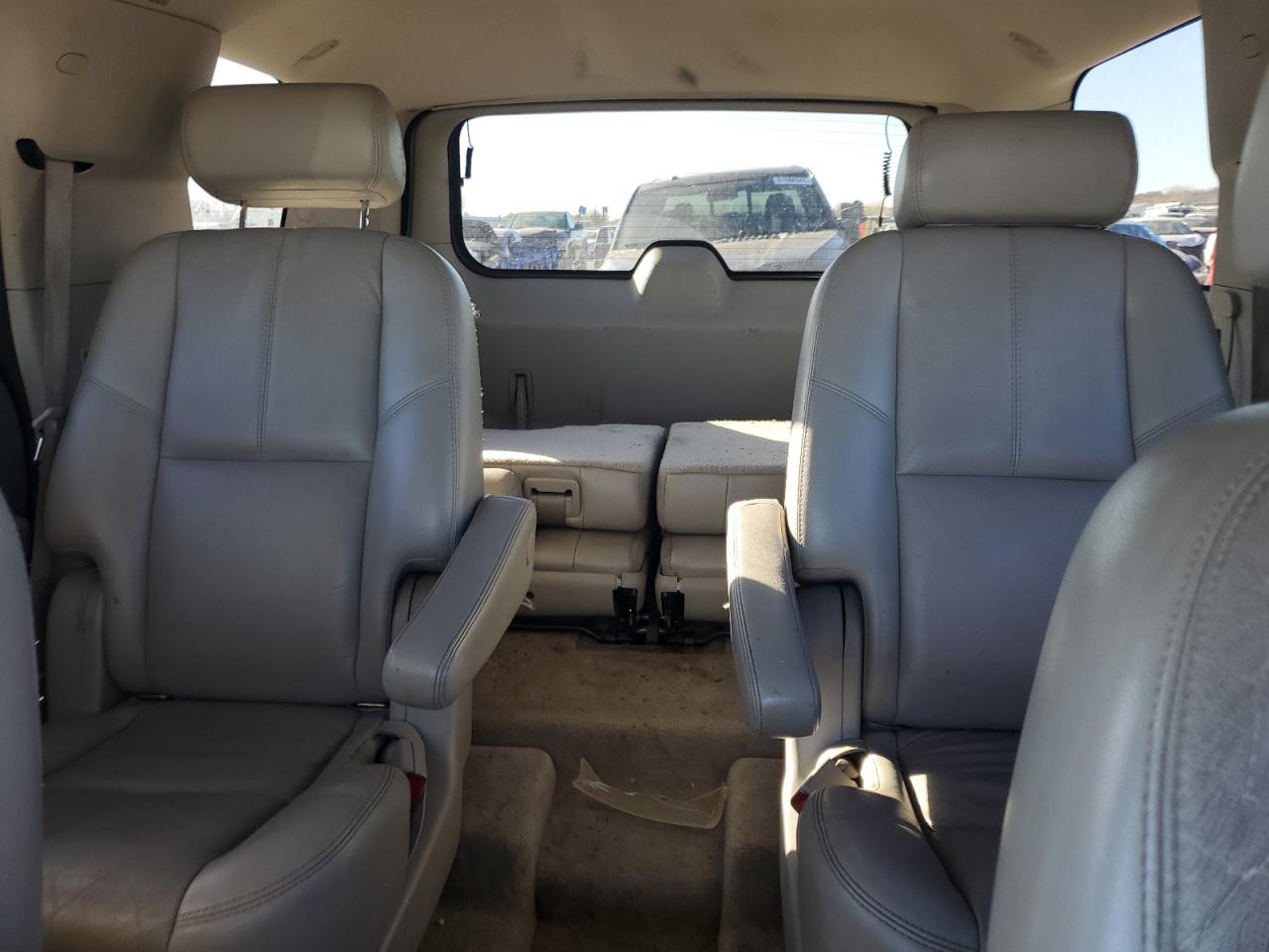 2007 Chevrolet Tahoe - Image 10