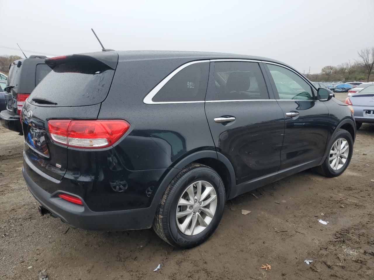 VIN 5XYPG4A38GG024917 2016 KIA SORENTO no.3