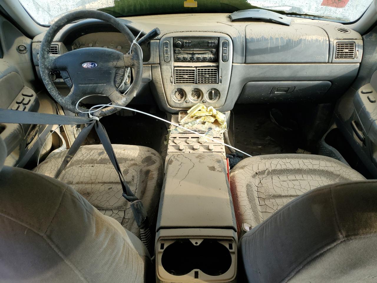 2005 Ford Explorer - Image 8