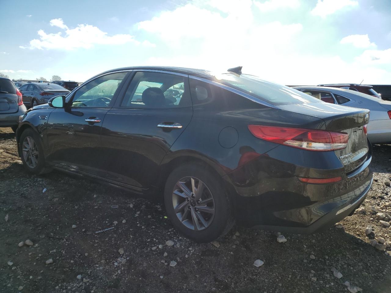 2019 Kia Optima - Image 2