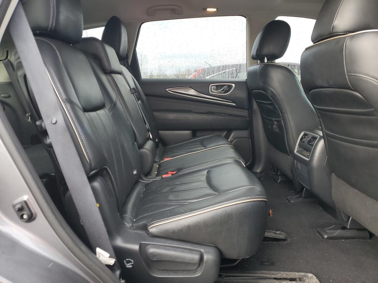 2016 Infiniti QX60 - Image 10