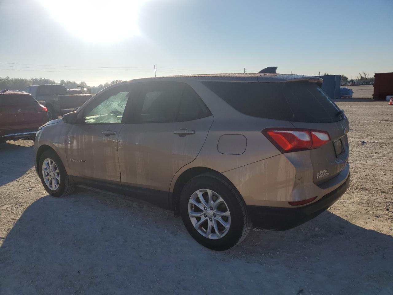 2019 Chevrolet Equinox - Image 2