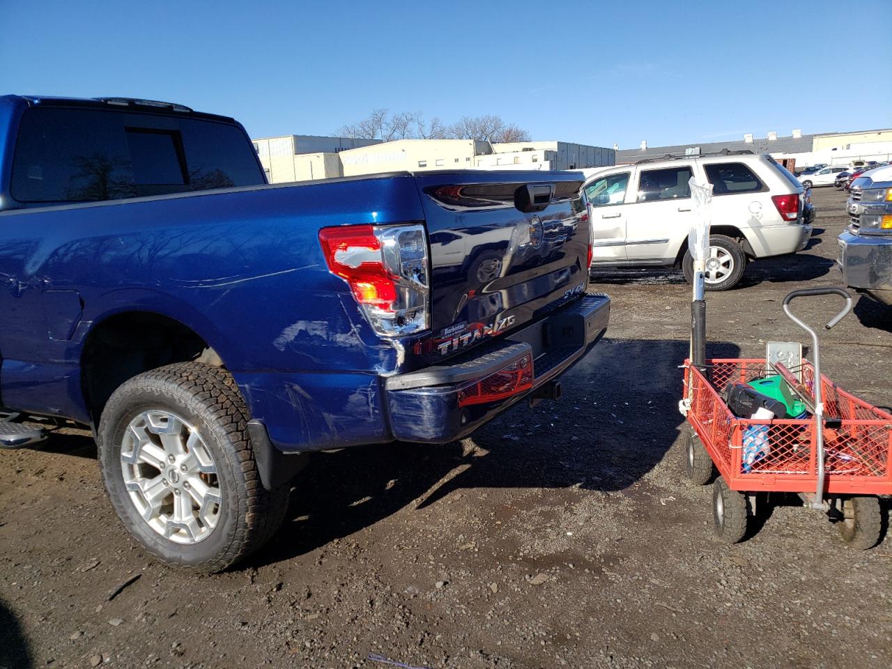 2017 Nissan Titan - Image 2