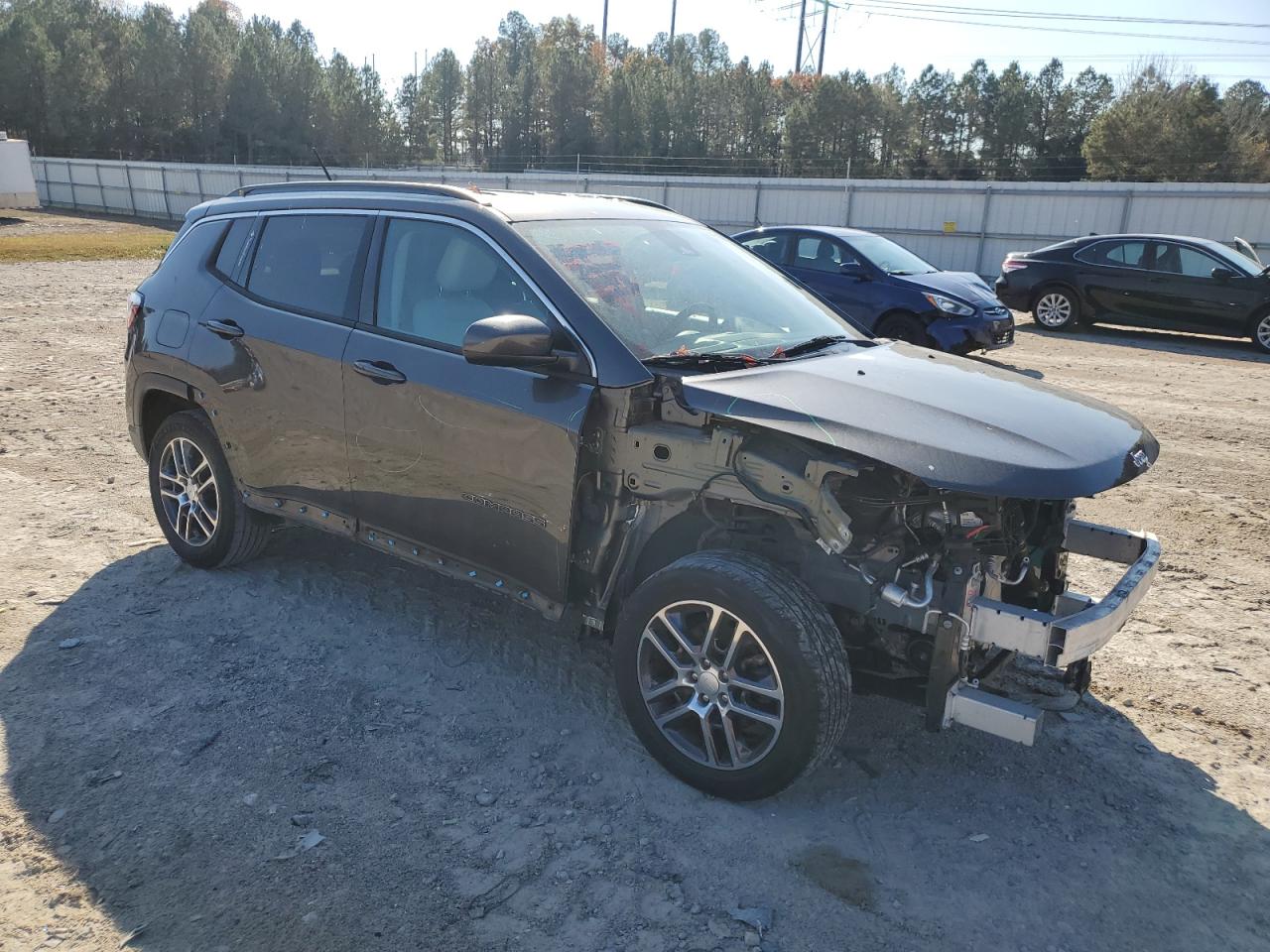 2018 Jeep Compass - Image 4