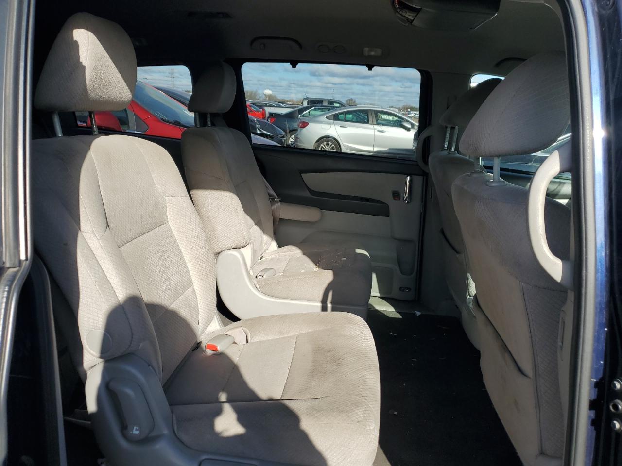 2015 Honda Odyssey - Image 11