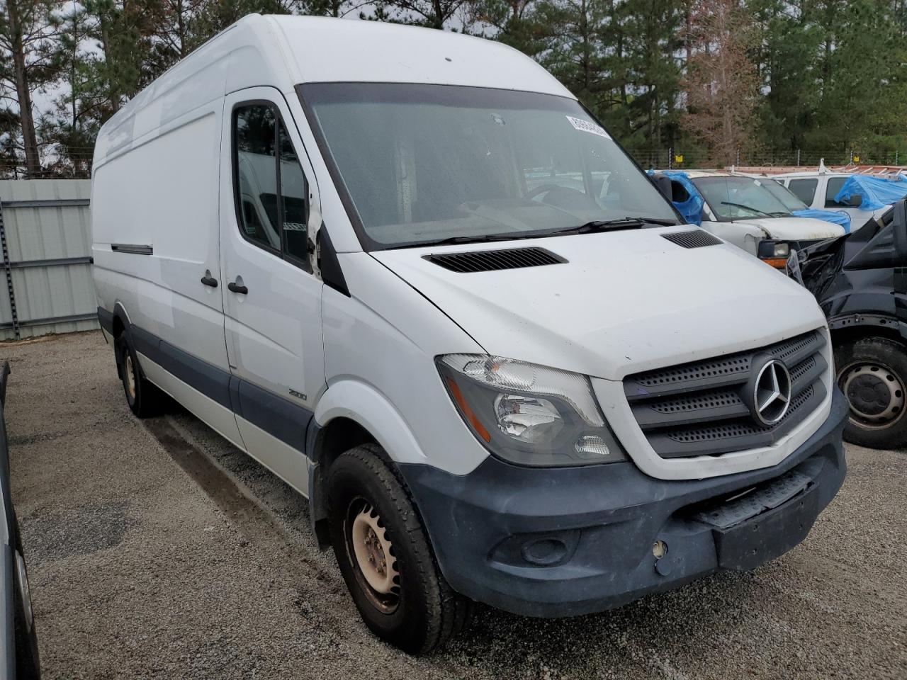 VIN WD3PE8DD2GP250282 2016 MERCEDES-BENZ SPRINTER no.4