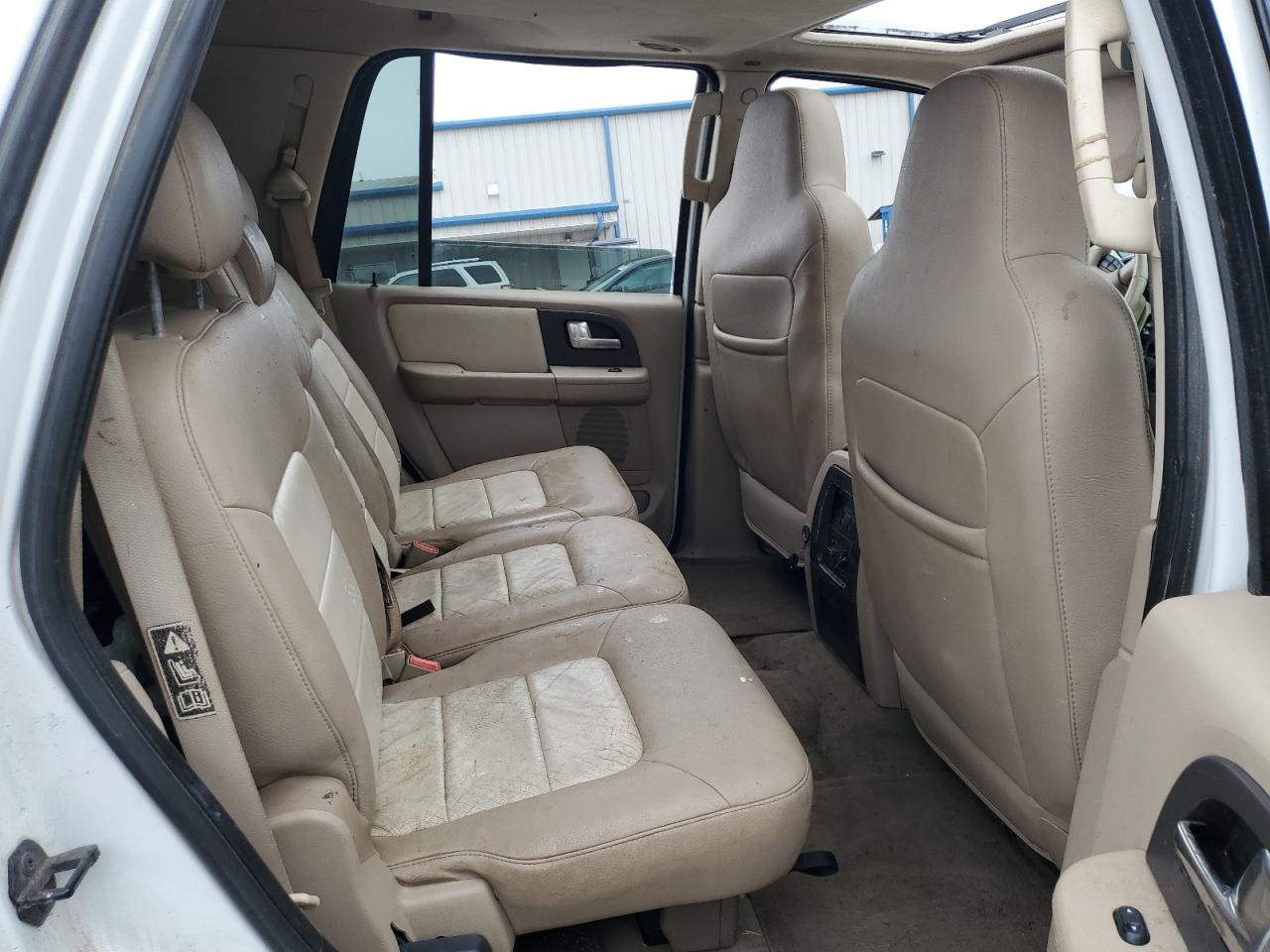 2003 Ford Expedition - Image 11