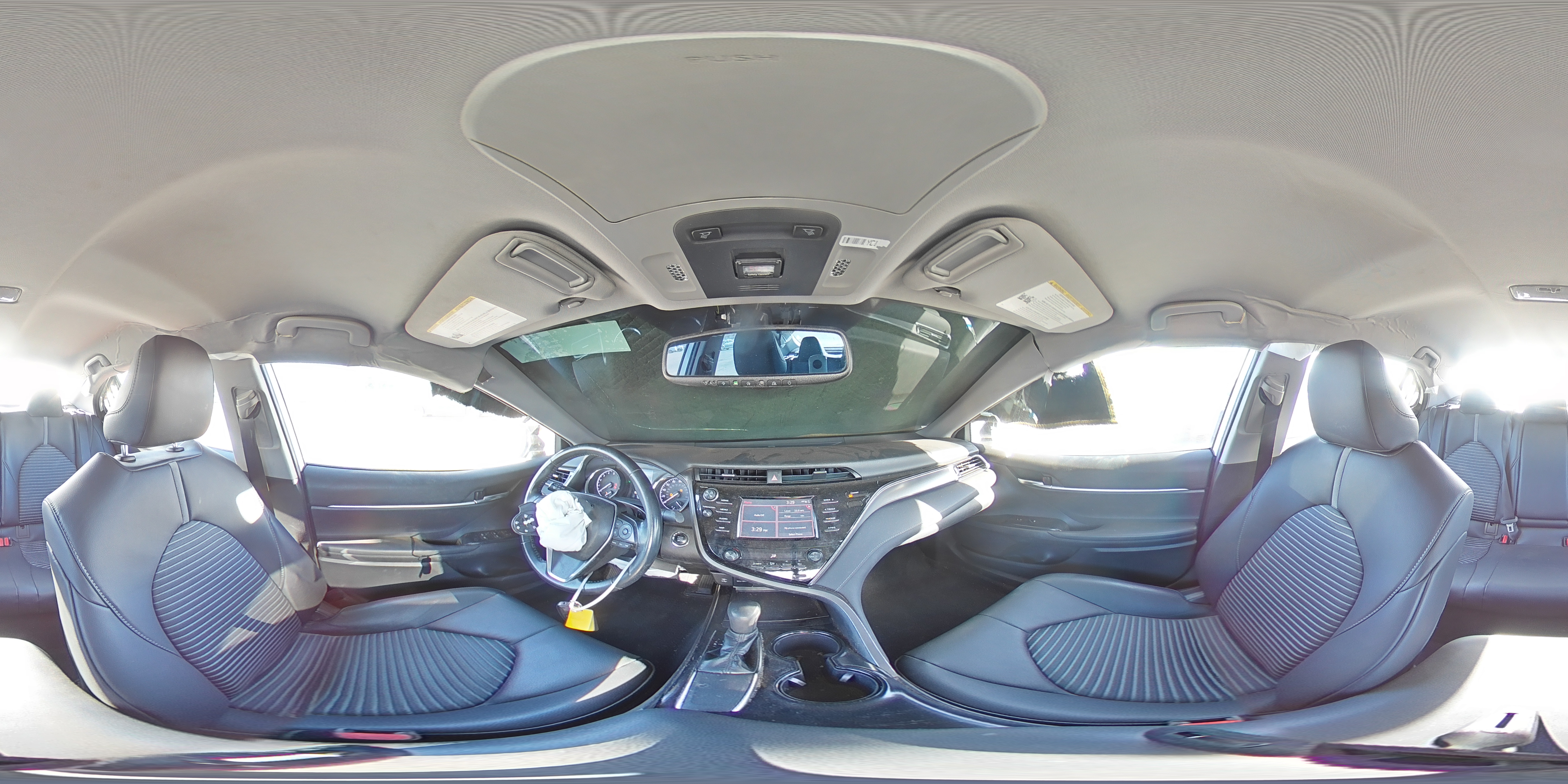 2019 Toyota Camry - Image 13