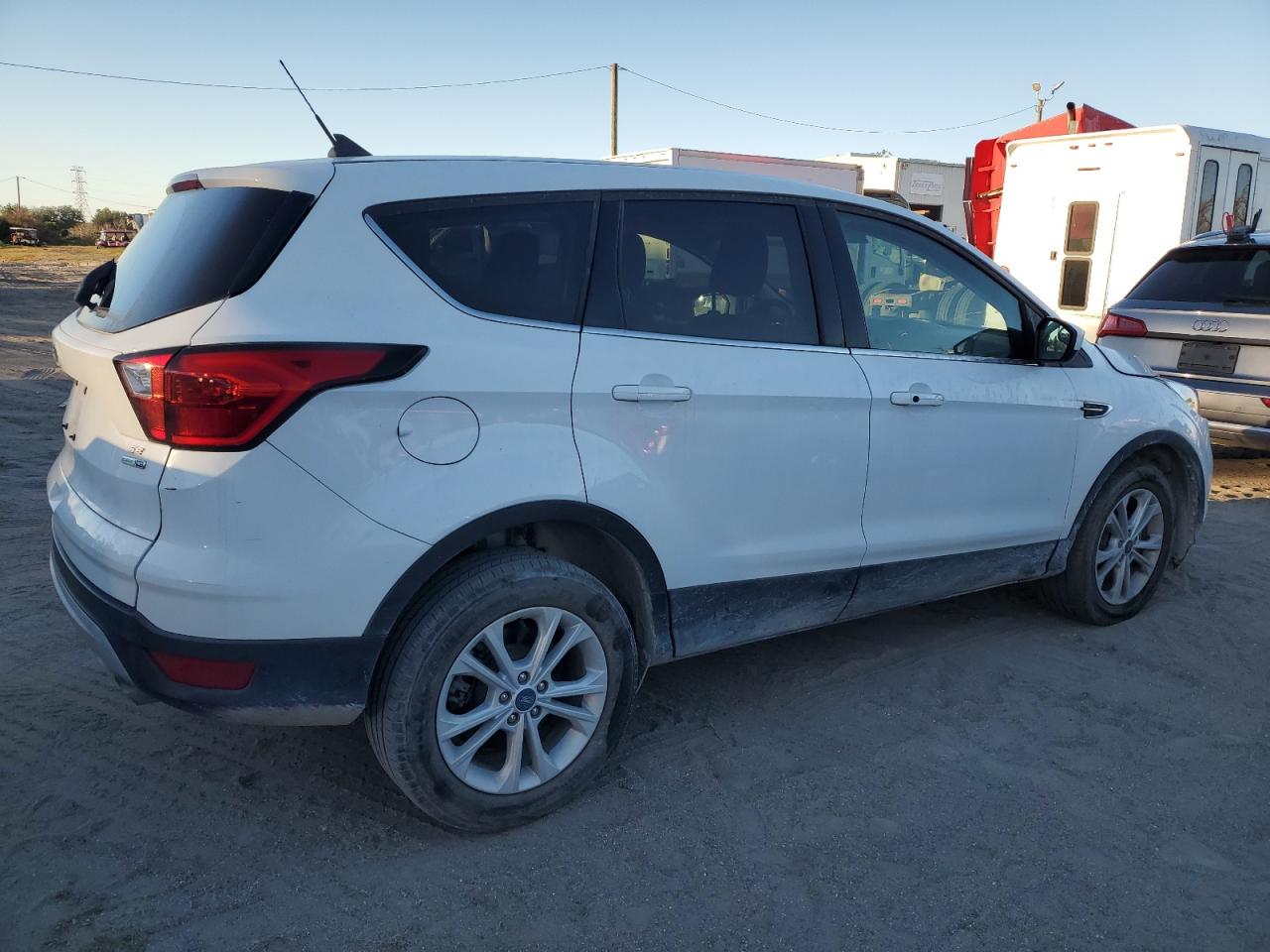 2019 Ford Escape - Image 3