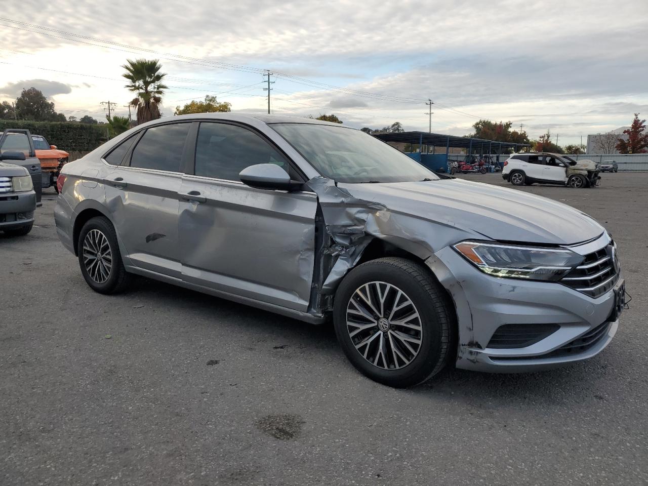 2020 Volkswagen Jetta - Image 4