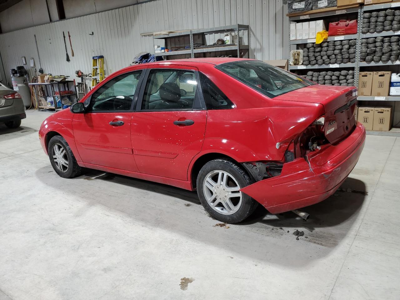 2003 Ford Focus - Image 2