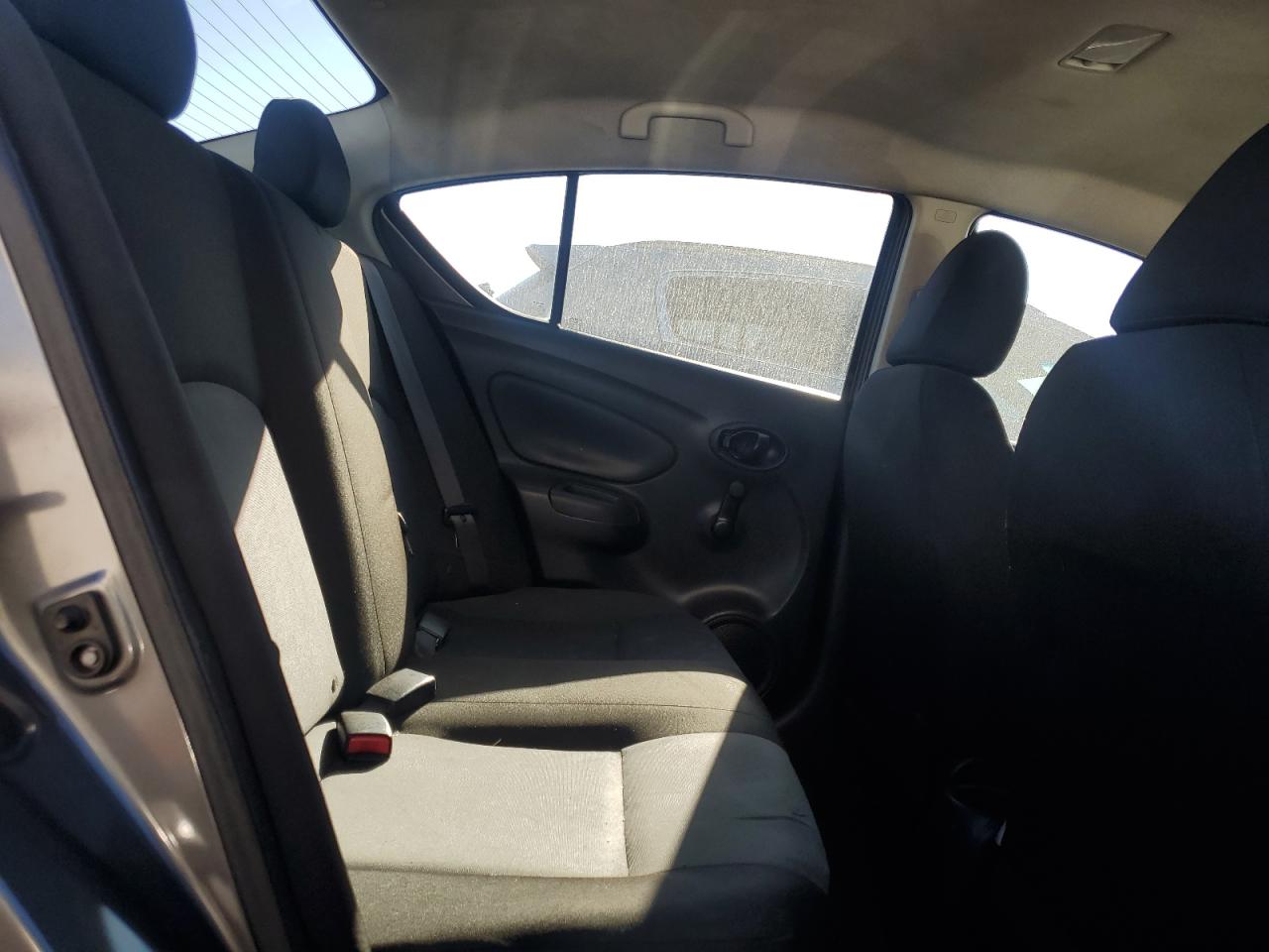 2018 Nissan Versa - Image 10