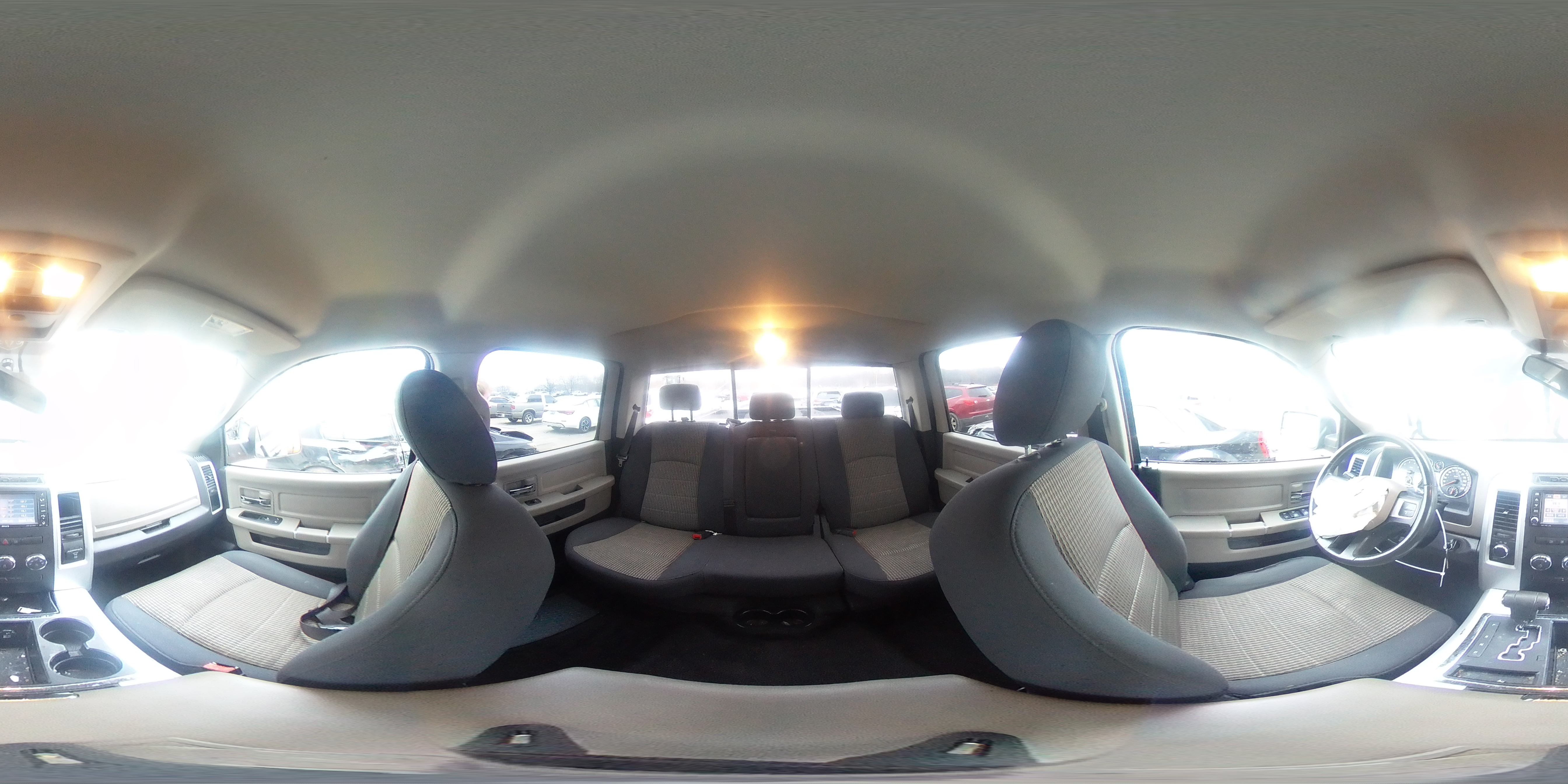 2010 Dodge RAM - Image 12