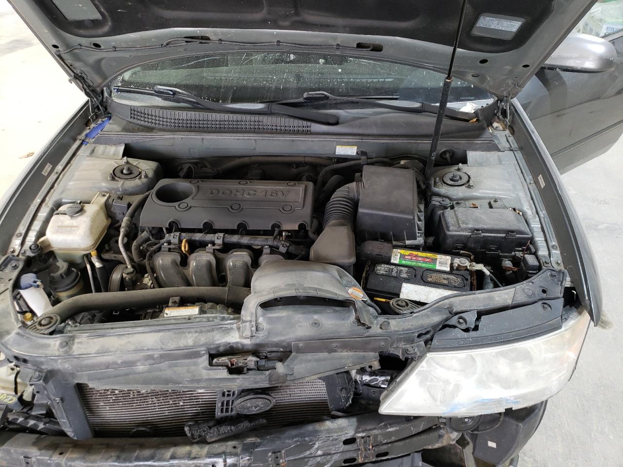 2009 Hyundai Sonata - Image 12