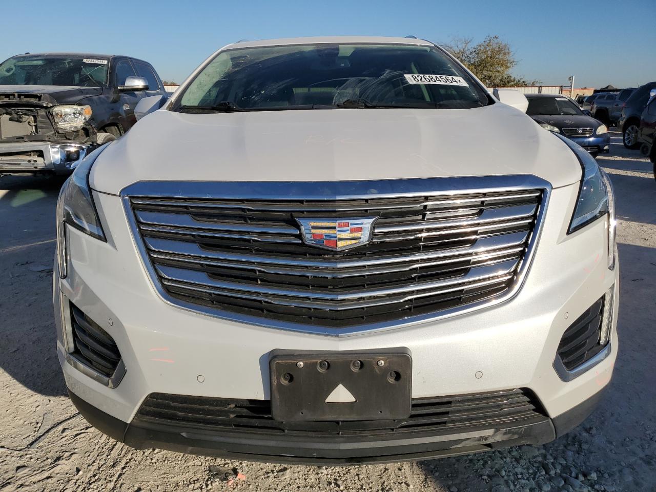 VIN 1GYKNCRS4HZ109014 2017 CADILLAC XT5 no.5