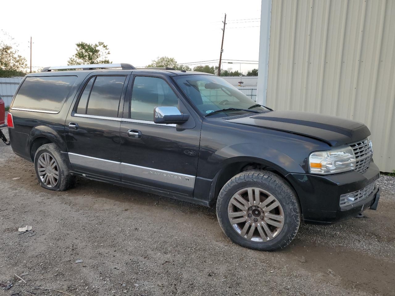 2010 Lincoln Navigator - Image 4