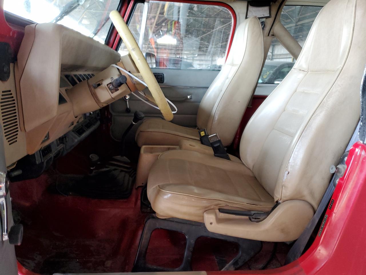 1991 Jeep Wrangler - Image 7