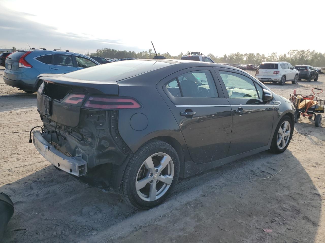 2015 Chevrolet Volt - Image 3