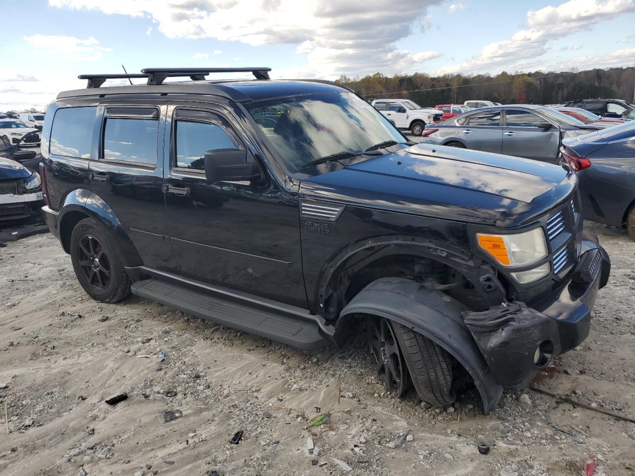 2007 Dodge Nitro - Image 4