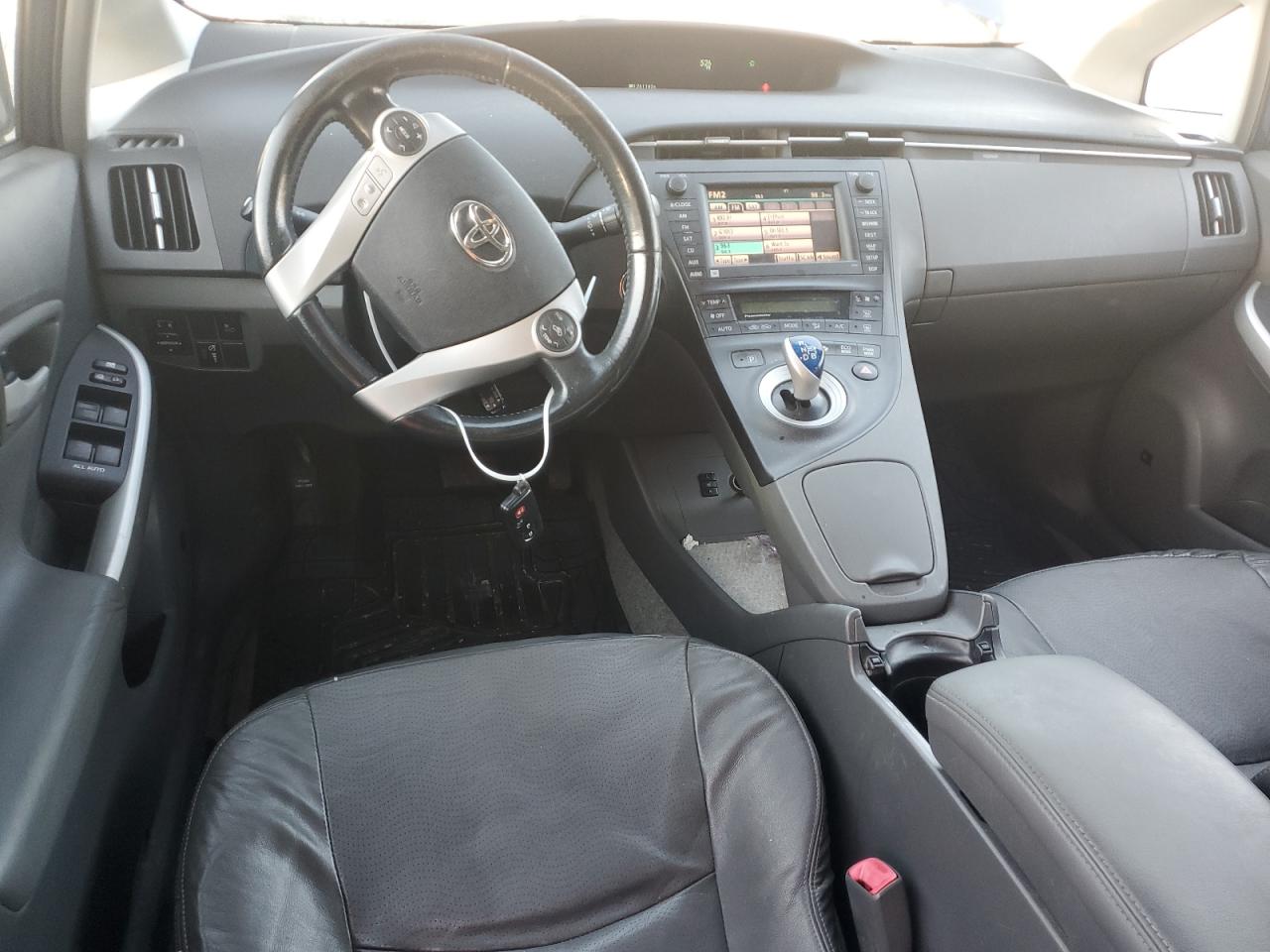 2010 Toyota Prius - Image 8