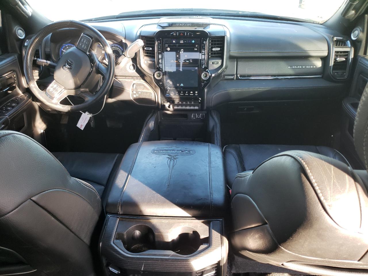 2022 RAM 3500 - Image 8