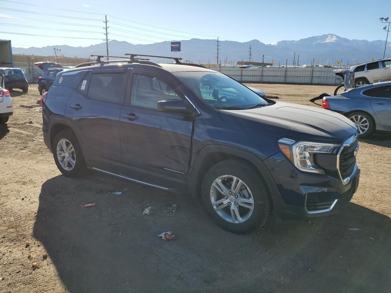 2022 GMC Terrain - Image 4
