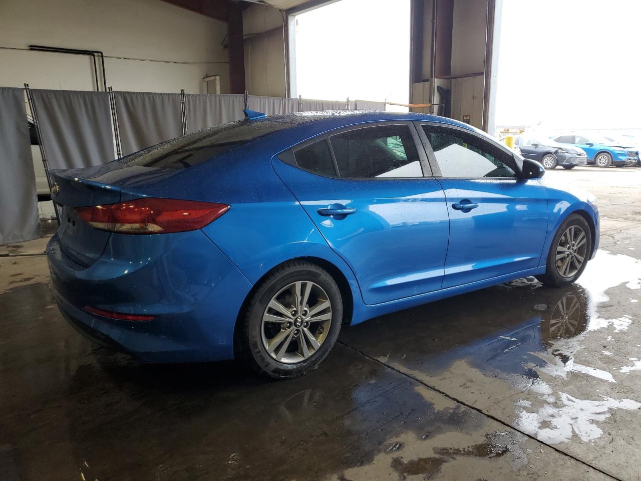 2018 Hyundai Elantra - Image 3