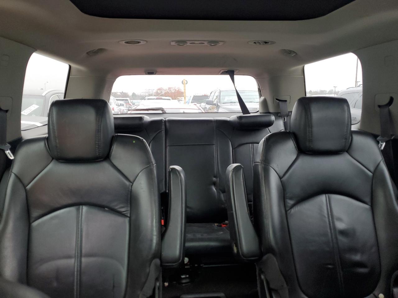 2009 GMC Acadia - Image 10